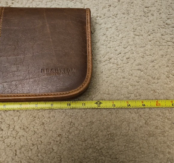 Kenneth Cole Reaction CD & DVD Holder | Leather Disc Case - Picture 7 of 7